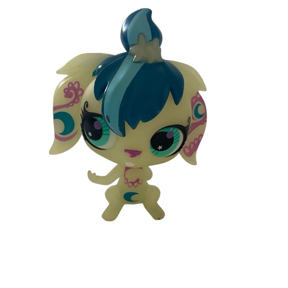 Littlest Pet Shop Moonlite Fairies
STAR GLOW FAIRY Glows in the dark